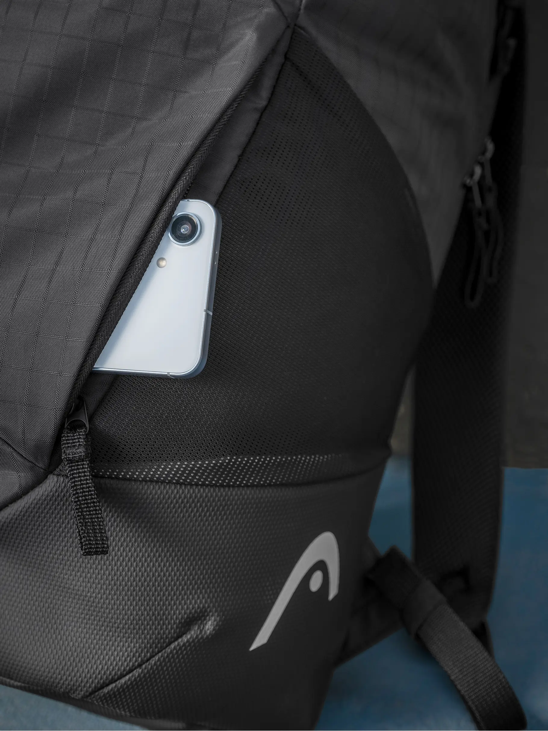 , wyświetl pełno wymiarowy obraz widoku z przodu Product detail - Tour Racqpack BK