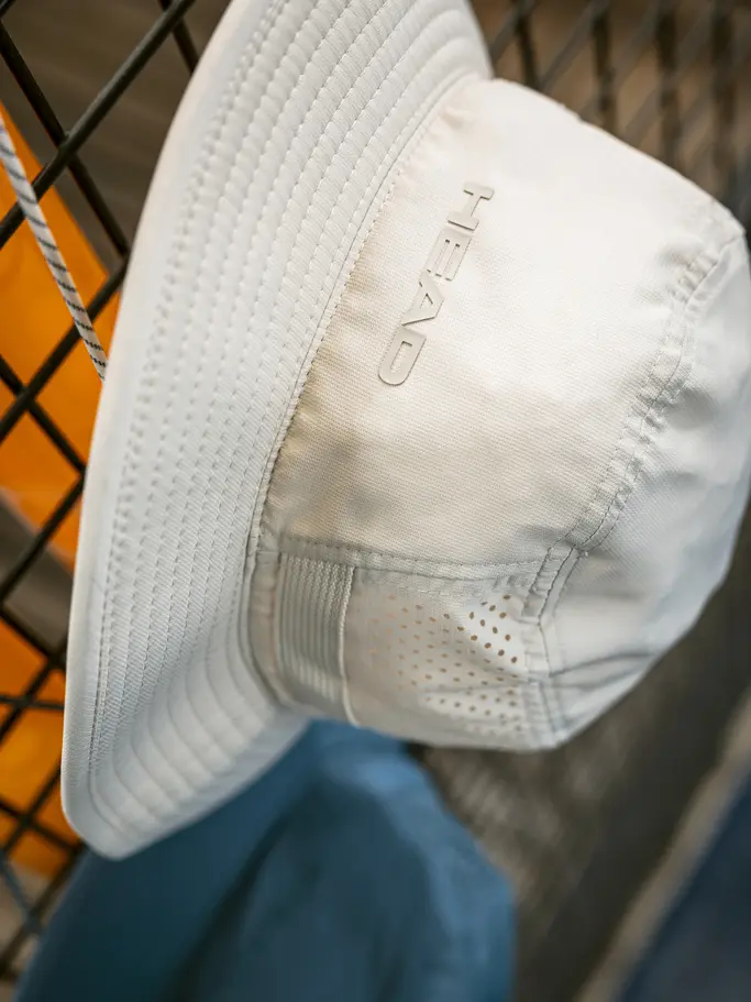 New, voir image en taille réelle de la vue frontale de Product detail - Bucket Hat sand