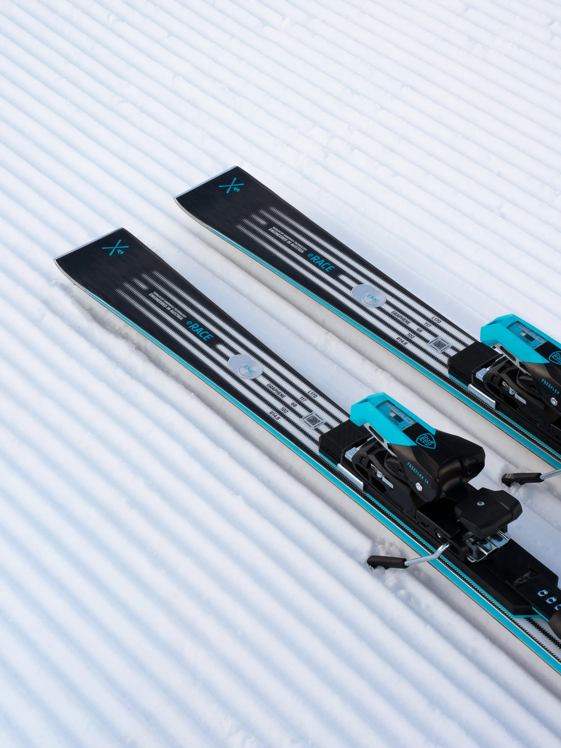 , Ver imagen de tamaño completo de Vista frontal de Product detail - Worldcup Rebels e-Race - with binding PROTECTOR+ FF 14 GW