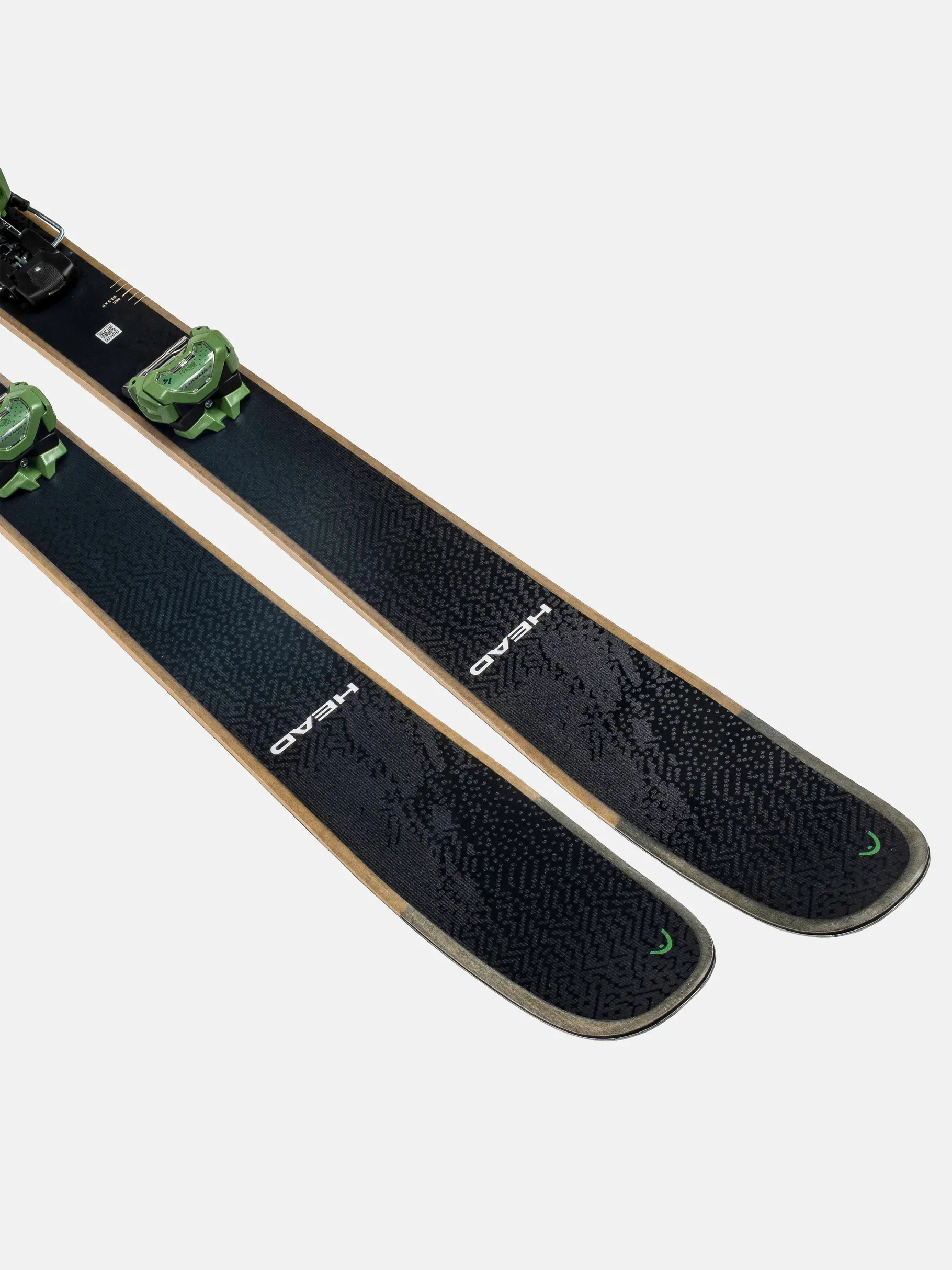 Award Winner, Ver imagen de tamaño completo de Vista frontal de Product detail - KORE 106 Ti - without binding