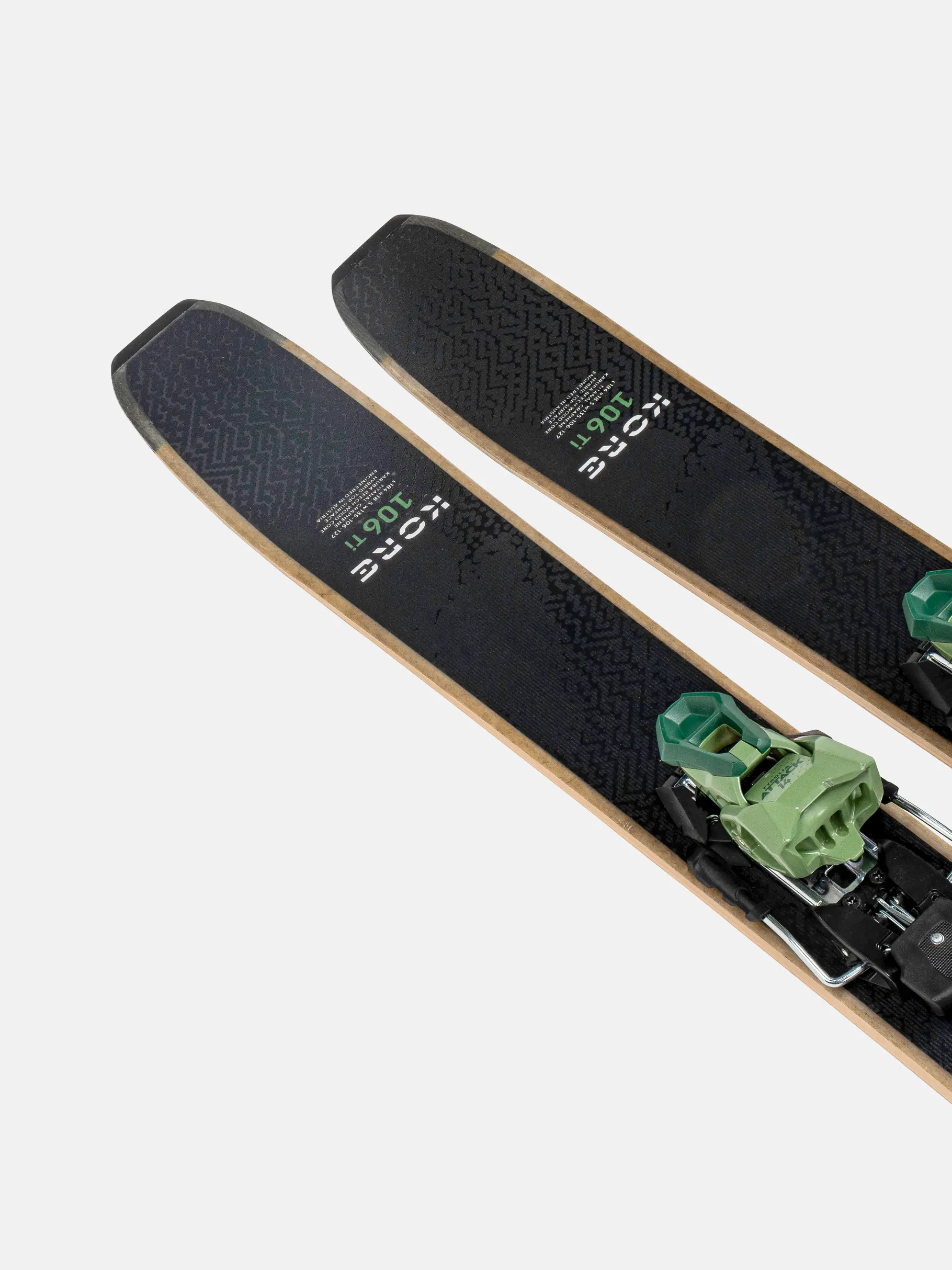 Award Winner, Ver imagen de tamaño completo de Vista frontal de Product detail - KORE 106 Ti - without binding