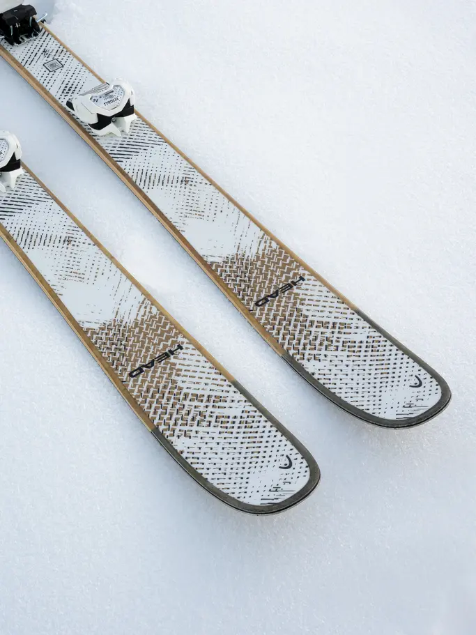 , wyświetl pełno wymiarowy obraz widoku z przodu Product detail - KORE 99 Ti W - without binding