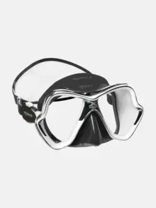 Display front view 1 of Product detail - X-Vision Chrome Liquidskin CLWHKWHK