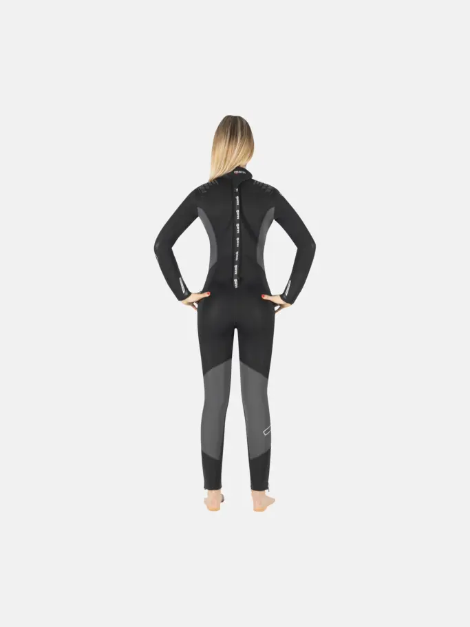 , view full size image of Front view of Product detail - Pioneer 7mm - She Dives black/grey