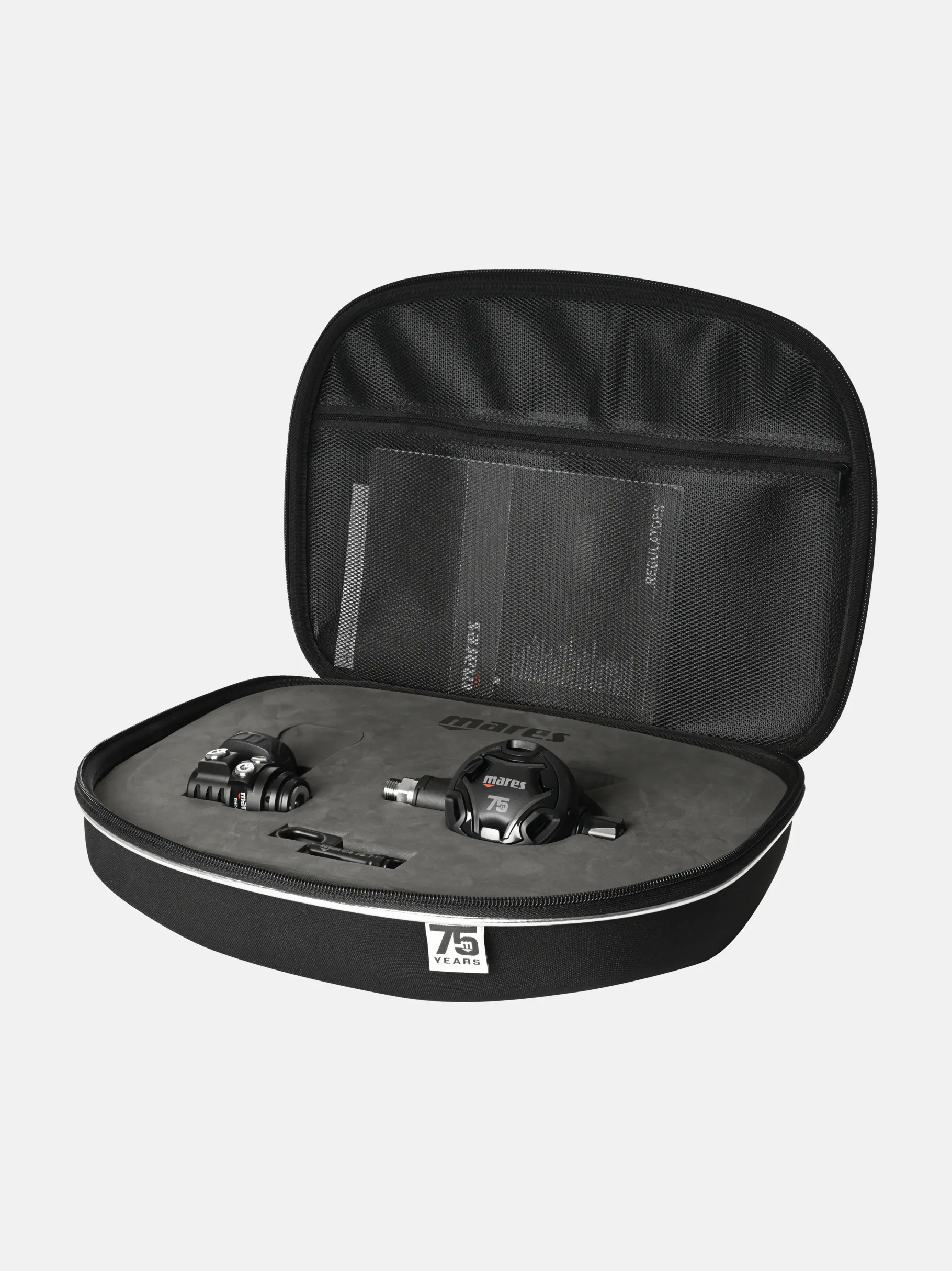 レギュレーター - ダイビング レギュレーター | Mares