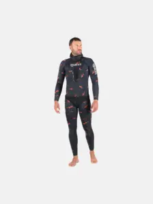 Display front view 1 of Product detail - Explorer Lava 50 - Jacket