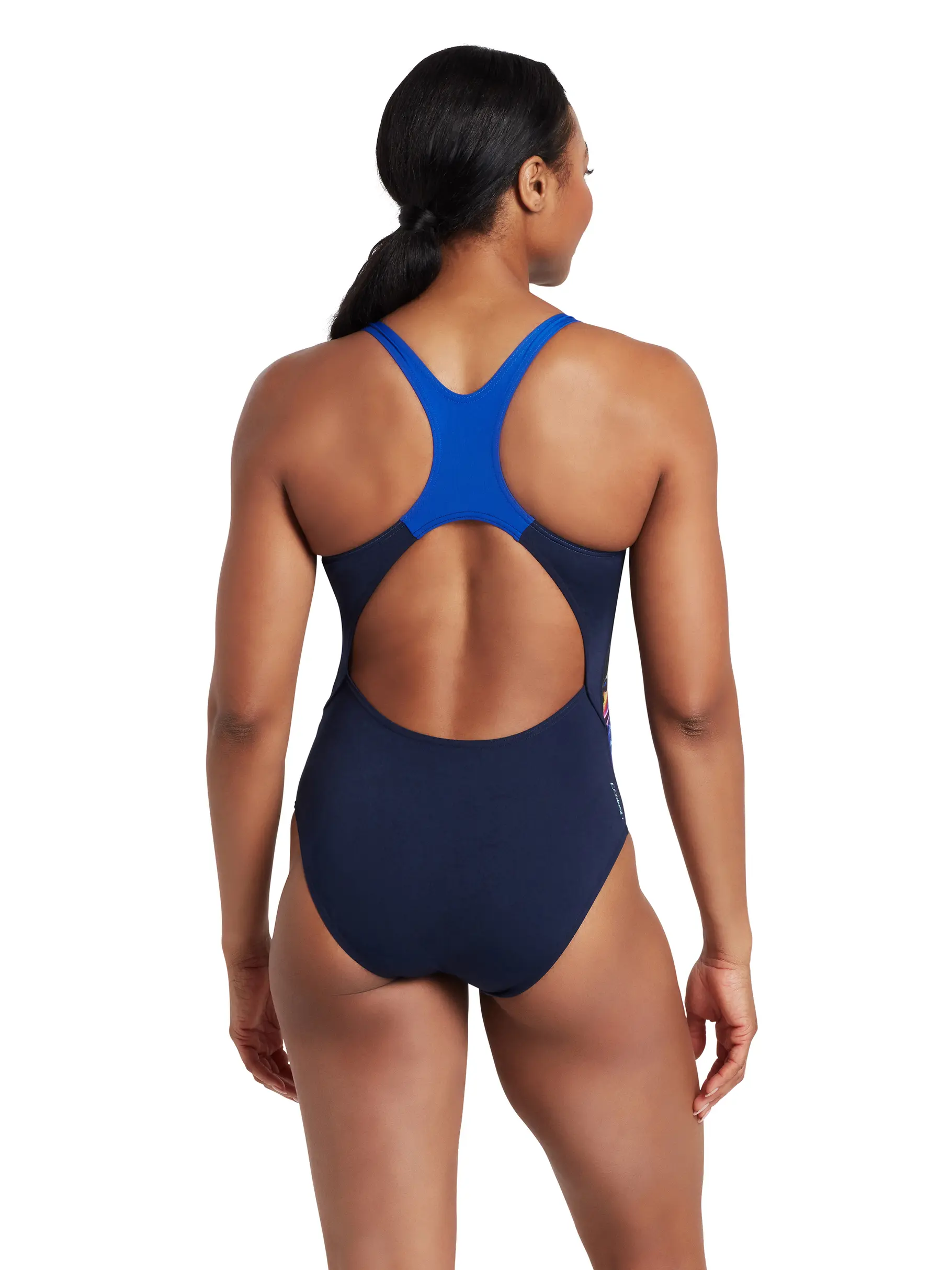 Out of Stock,Sale, Ansicht Großes Bild der Vorderseite Product detail - Aquaria Actionback One Piece Swimsuit AQRA