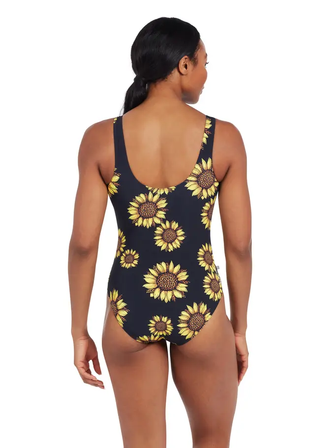 Out of Stock,Sale, Ver imagen de tamaño completo de Vista frontal de Product detail - Rise & Shine Scoopback RNS
