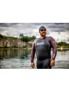 Display front view 3 of Product detail - Mens FS Triathlon Wetsuit - Predator Ultra black/red