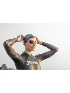 Display front view 3 of Product detail - Womens FS Triathlon Wetsuit - Predator Ultra black/red