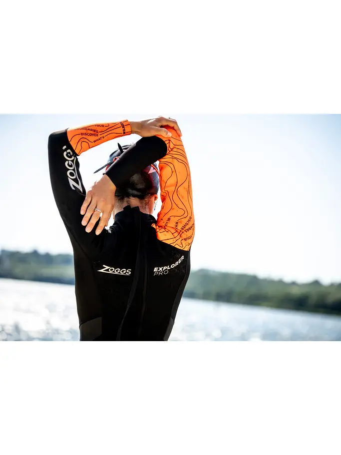 , Ver imagen de tamaño completo de Vista frontal de Product detail - Womens FS Open Water Wetsuit - Explorer Pro black/red