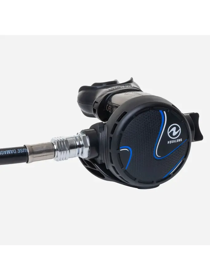 Out of Stock, voir image en taille réelle de la vue frontale de Product detail - TITAN - Dive Regulator BKBKDIN
