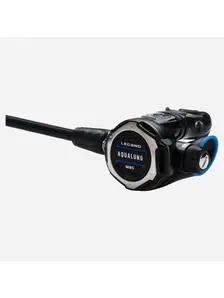 Display front view 4 of Product detail - LEG3ND MBS - Dive Regulator BKBKDIN