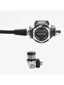 Display front view 2 of Product detail - LEG3ND ELITE - Dive Regulator black