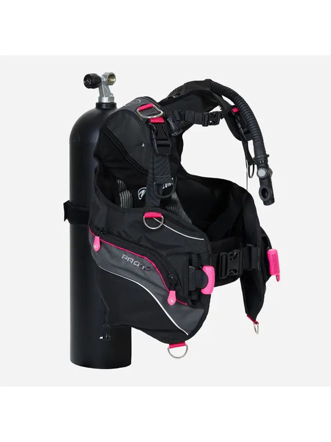 , Ver imagen de tamaño completo de Vista frontal de Product detail - PRO HD - Women's Dive BCD black/pink