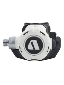 Display front view 1 of Product detail - XL4+ 2ND STAGE - Dive Regulator white/black