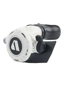 Display front view 2 of Product detail - XL4+ 2ND STAGE - Dive Regulator white/black