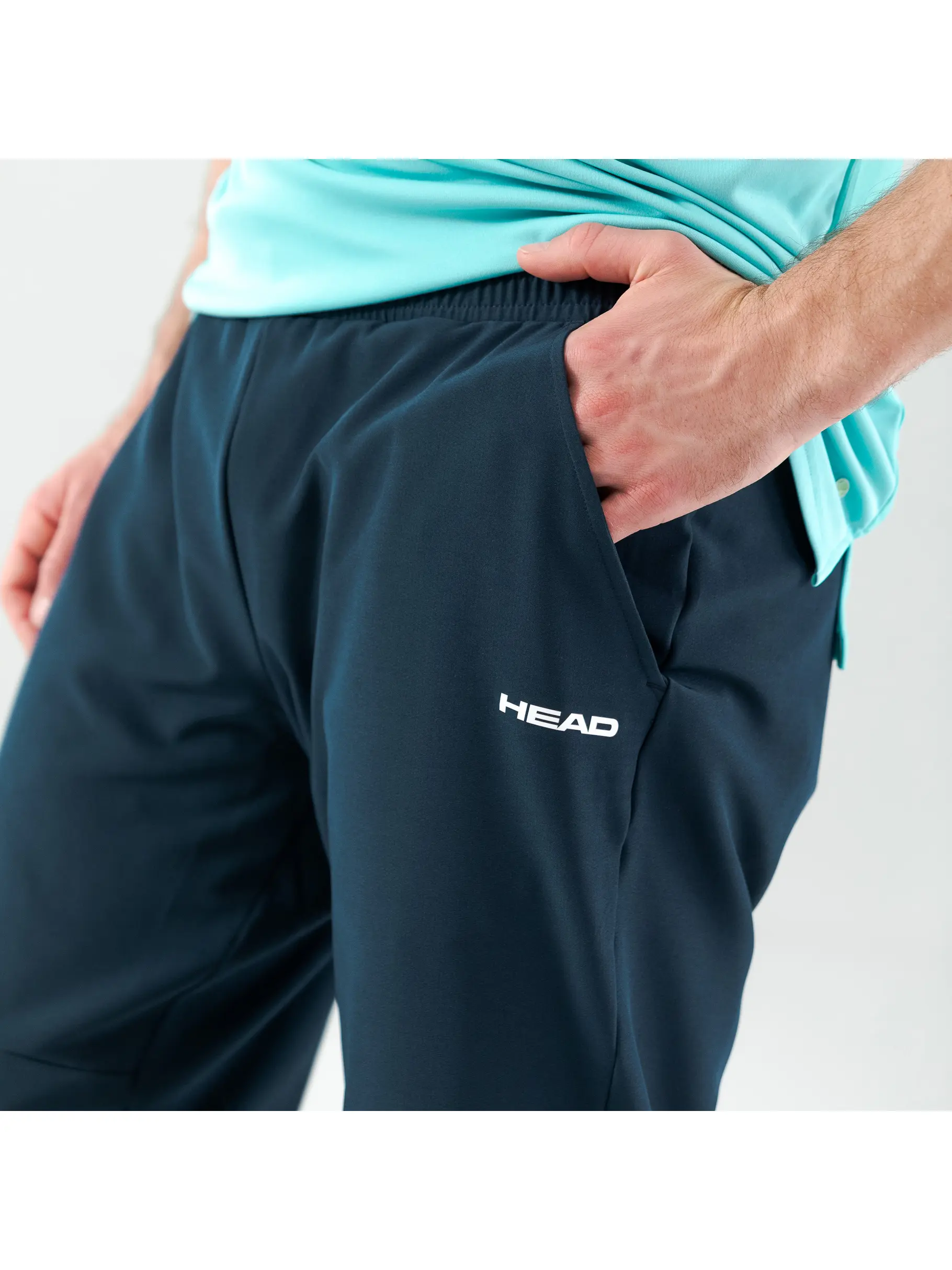 Out of Stock,Sale, Ansicht Großes Bild der Vorderseite Product detail - BREAKER Pants Men navy