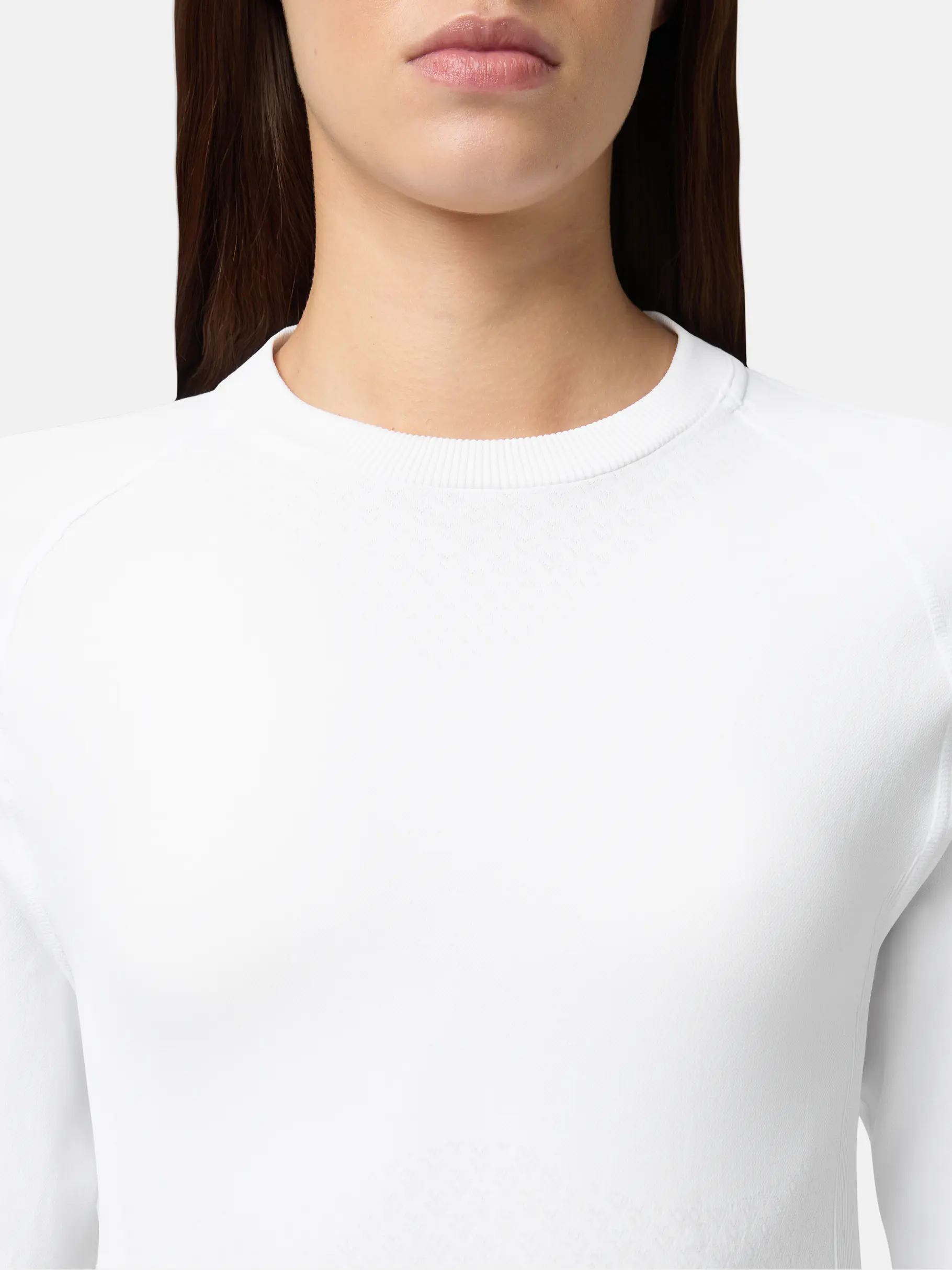 New, wyświetl pełno wymiarowy obraz widoku z przodu Product detail - FLEX Seamless LS Women white