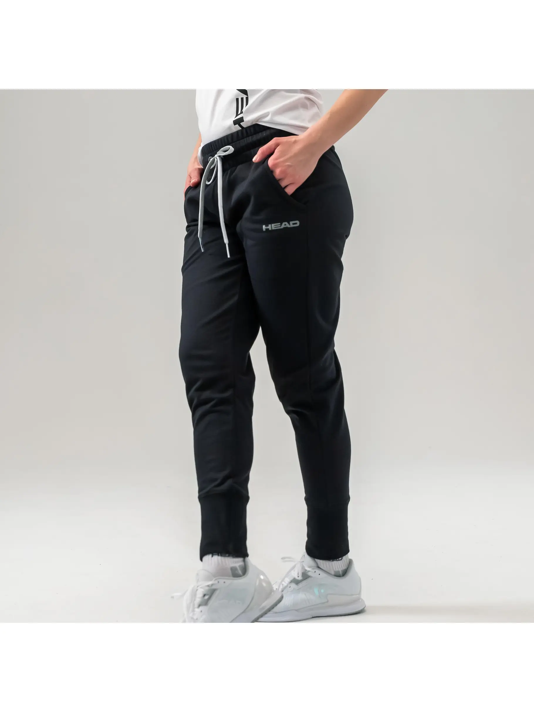 Sale, weergave van volledige grootte van vooraanzicht van Product detail - CLUB ROSIE Pants Women black
