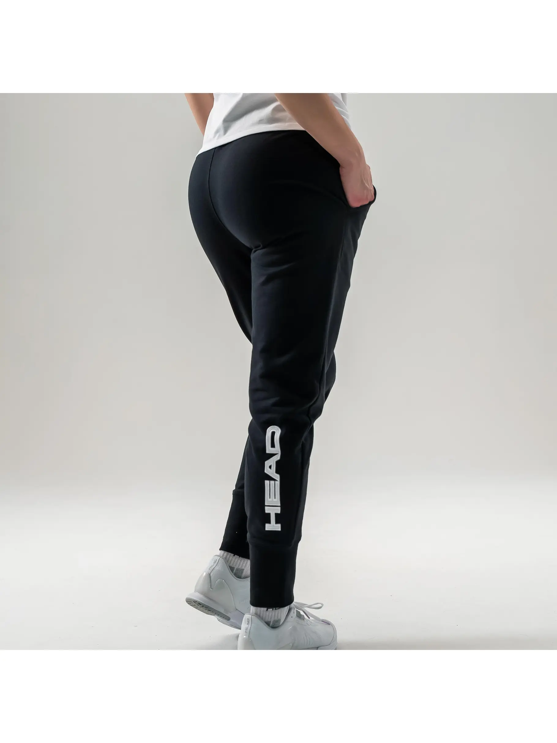 Sale, weergave van volledige grootte van vooraanzicht van Product detail - CLUB ROSIE Pants Women black