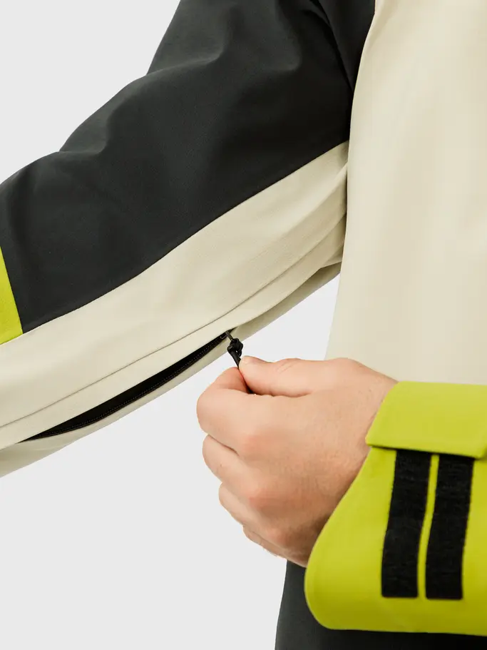 , voir image en taille réelle de la vue frontale de Product detail - KORE Jacket Men black/marsh green