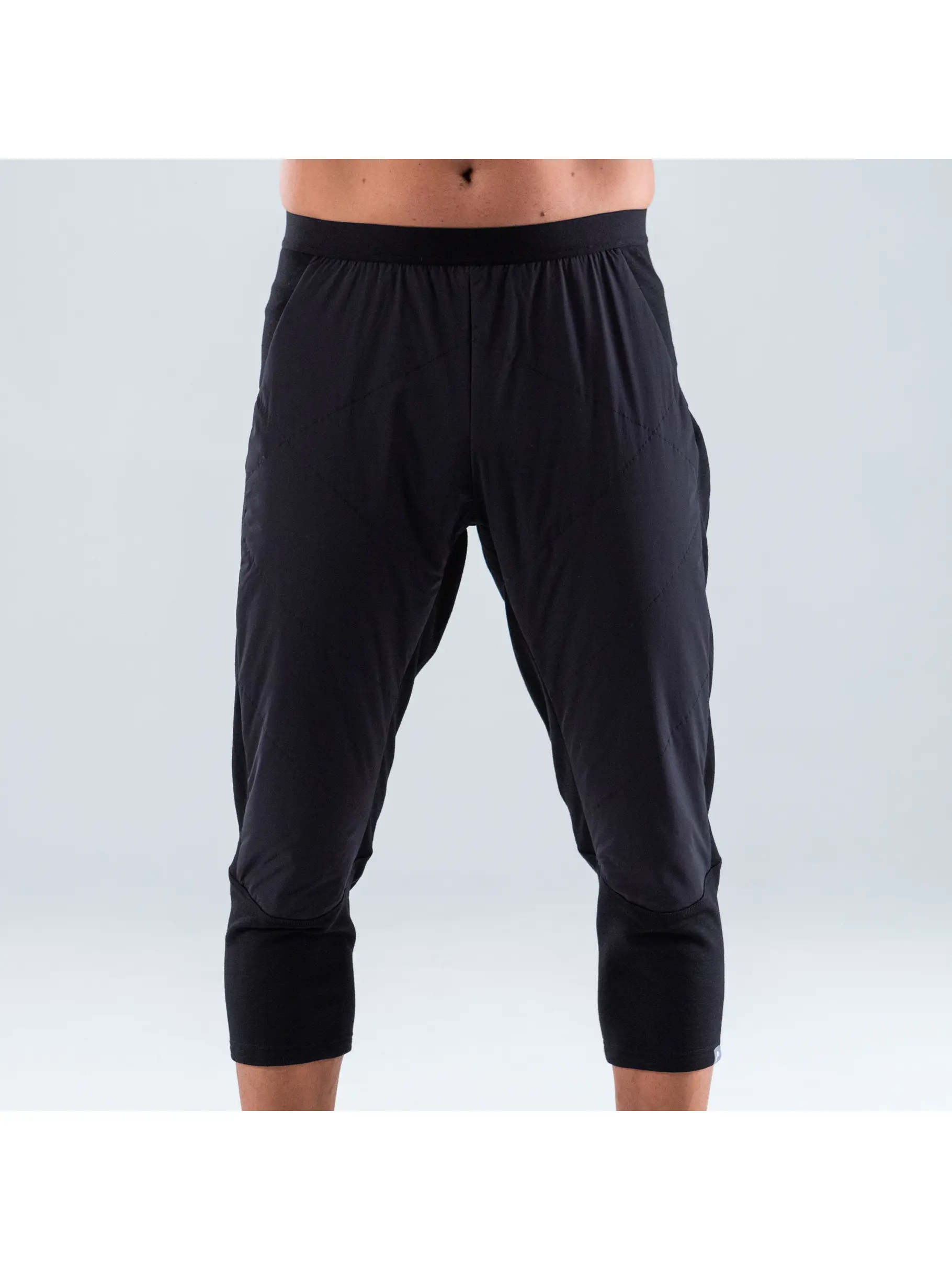 , view full size image of Front view of Product detail - KORE 3/4 Pants Men black