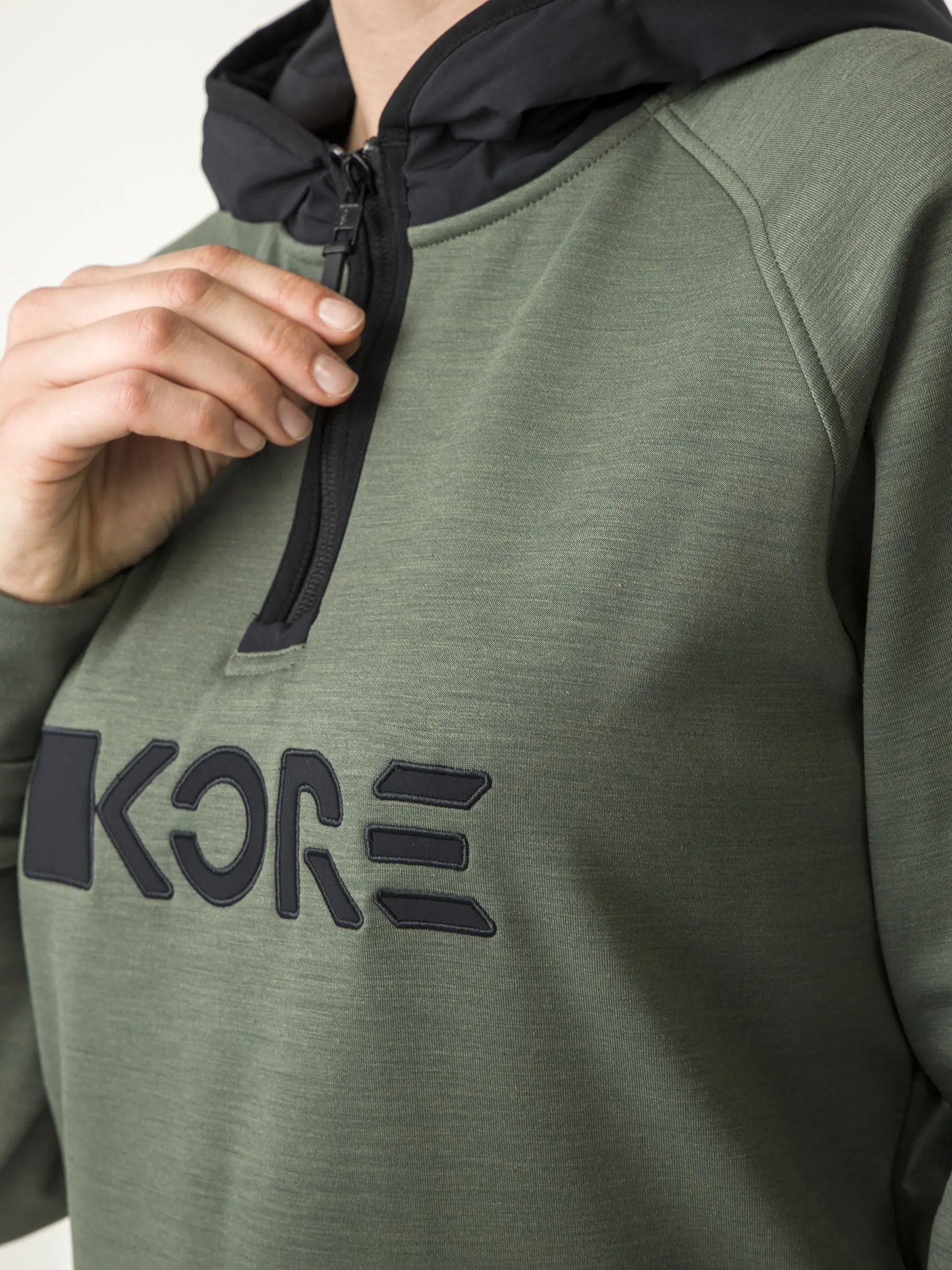 Sale, weergave van volledige grootte van vooraanzicht van Product detail - KORE Tech Hoodie Unisex thyme