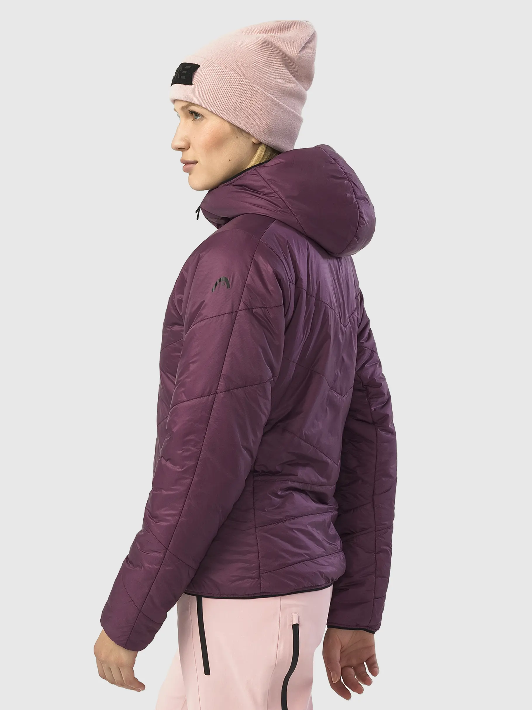 Sale, voir image en taille réelle de la vue frontale de Product detail - KORE Lightweight Jacket Women violet