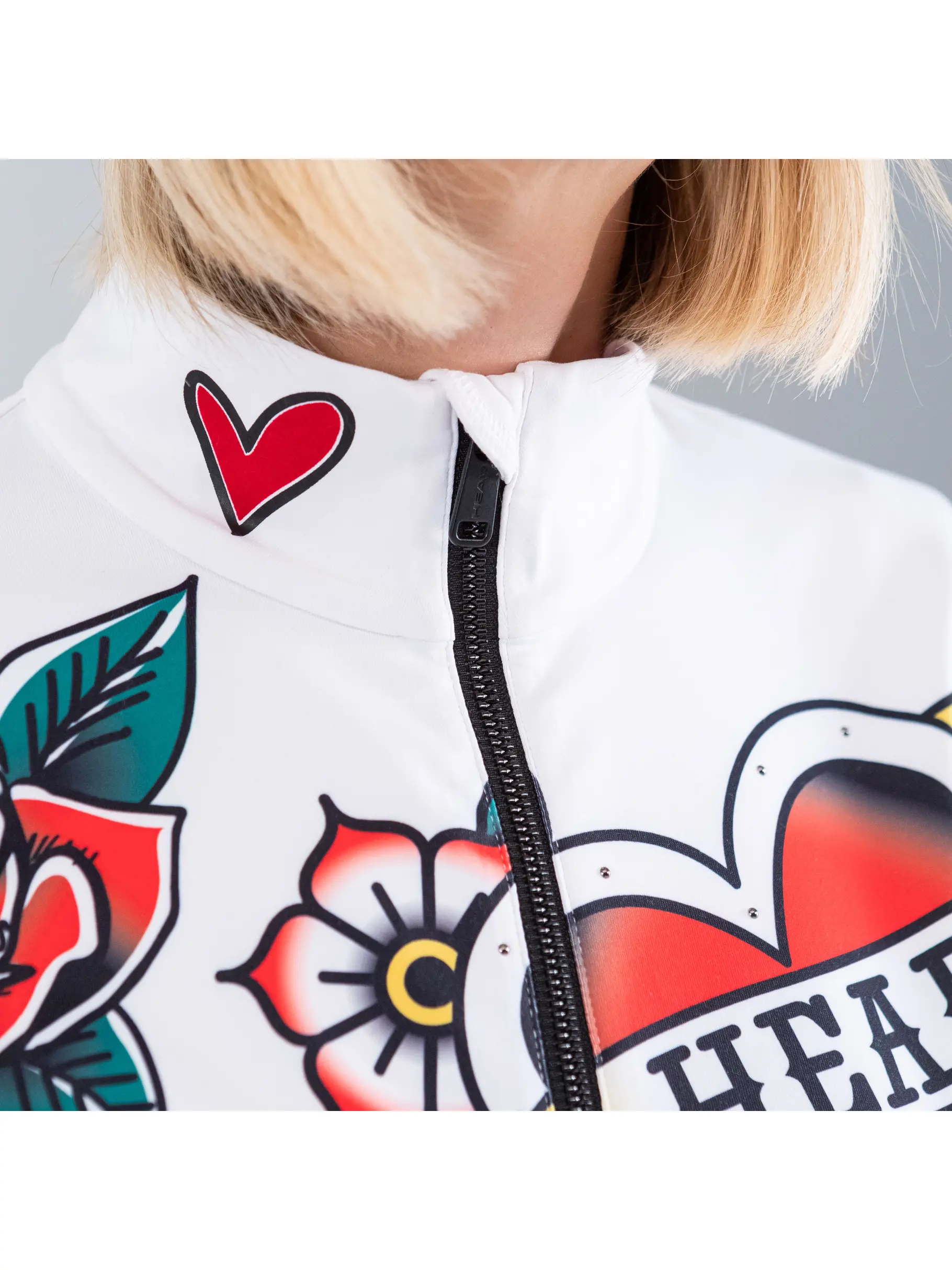 Out of Stock, voir image en taille réelle de la vue frontale de Product detail - REBELS FLASH Midlayer Women white/red