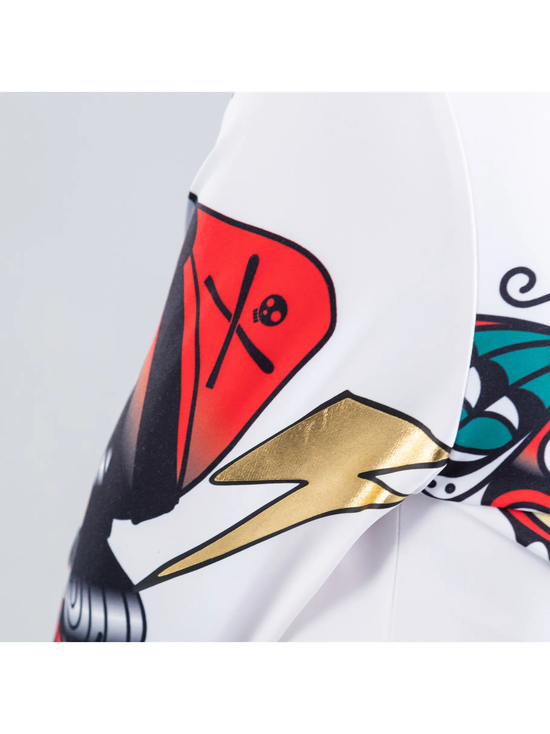 Out of Stock, voir image en taille réelle de la vue frontale de Product detail - REBELS FLASH Midlayer Women white/red