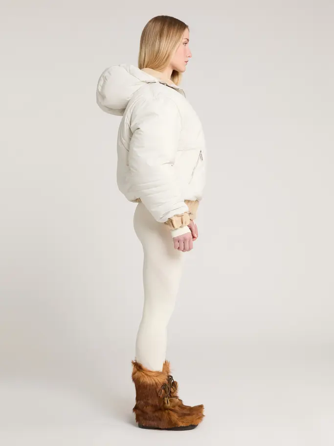 , zobrazit obrázek v plné velikosti z předního pohledu Product detail - GOLDIE REVERSIBLE HOODED JACKET light beige