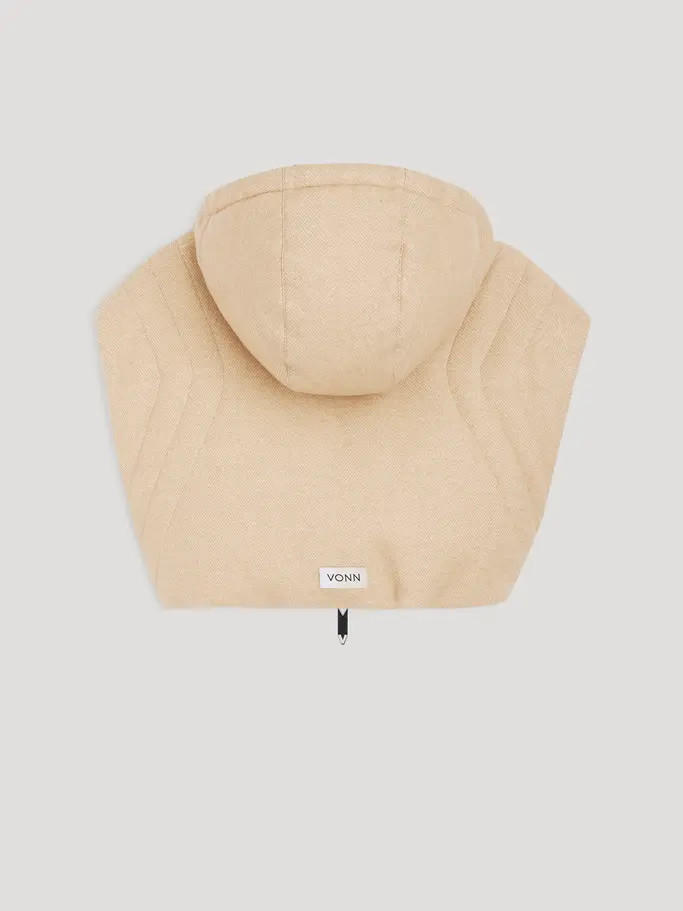 , zobrazit obrázek v plné velikosti z předního pohledu Product detail - AMBER CROPPED VEST light beige