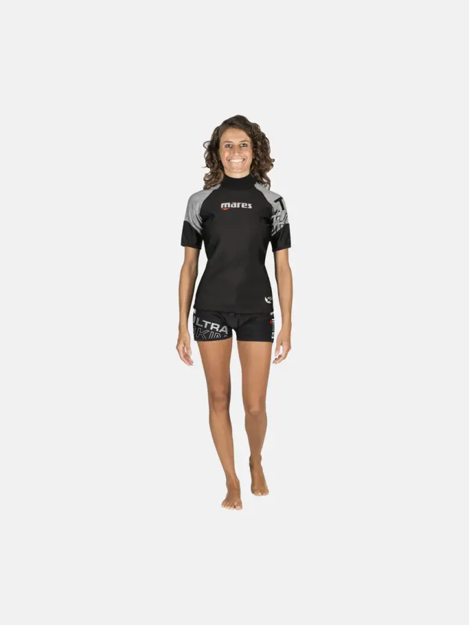 Product overview - Ultra Skin - Short Sleeve - She Dives