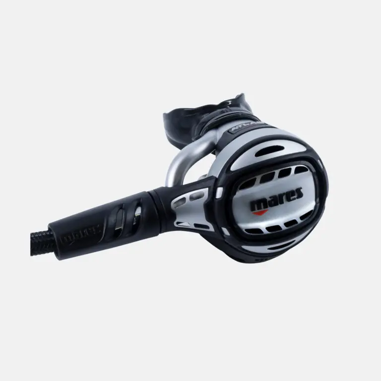 Regulators - Diving Regulators - Scuba Diving | Mares