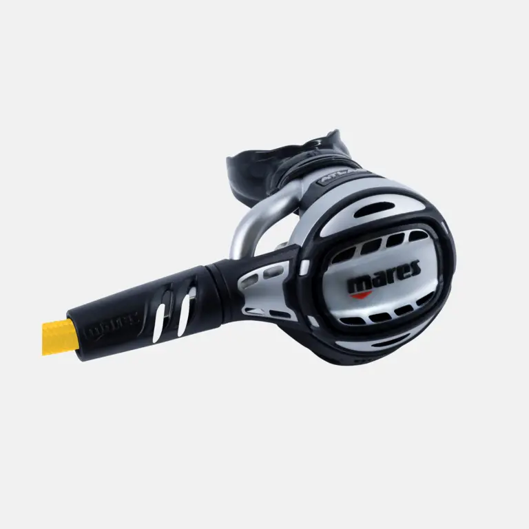Octopus - Diving Regulators - Scuba Diving | Mares